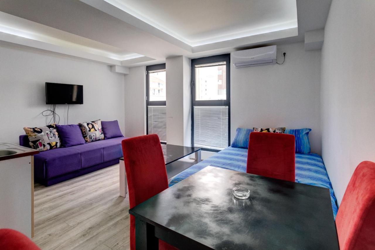 Post Office Center Apartments Будва Екстер'єр фото