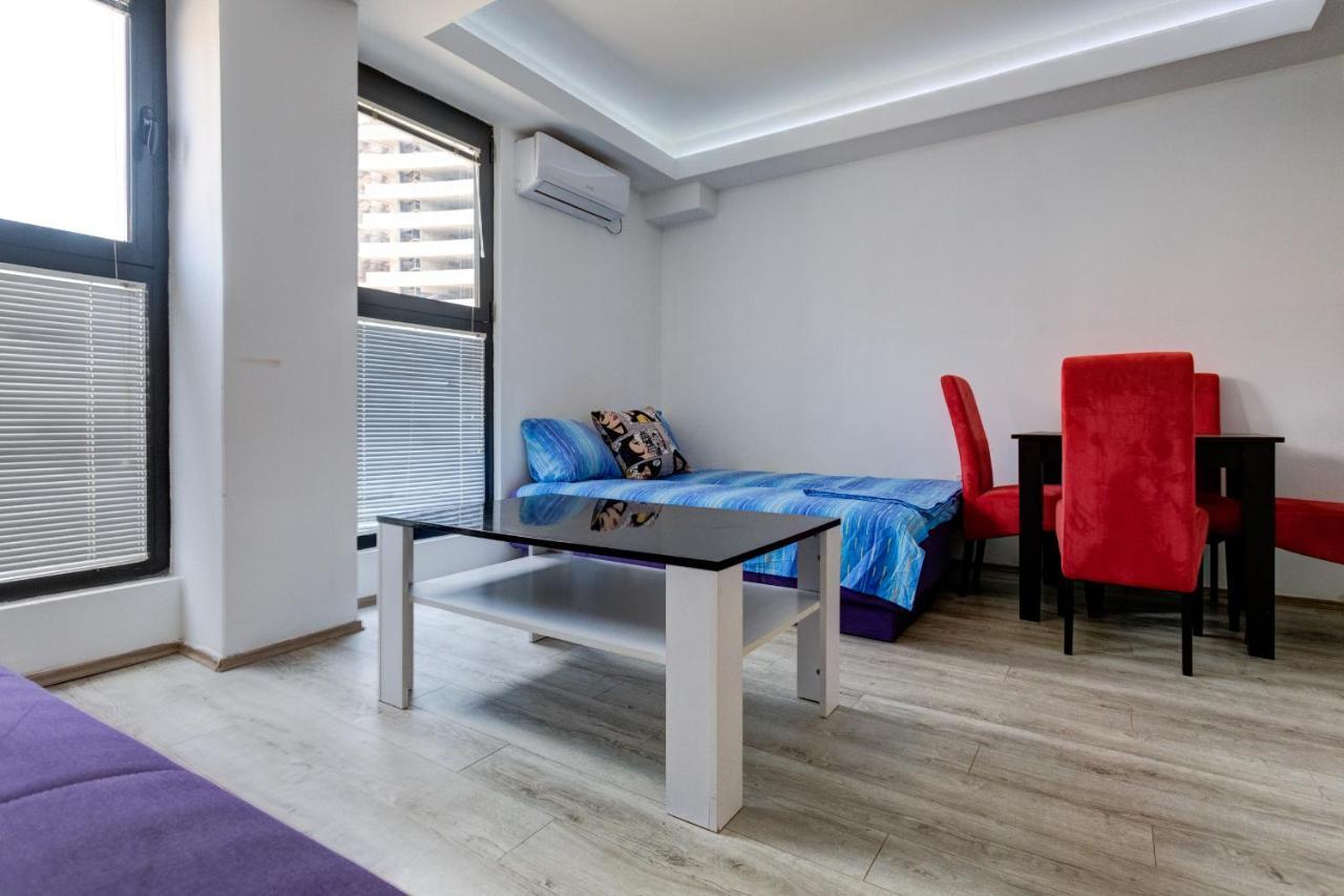 Post Office Center Apartments Будва Екстер'єр фото