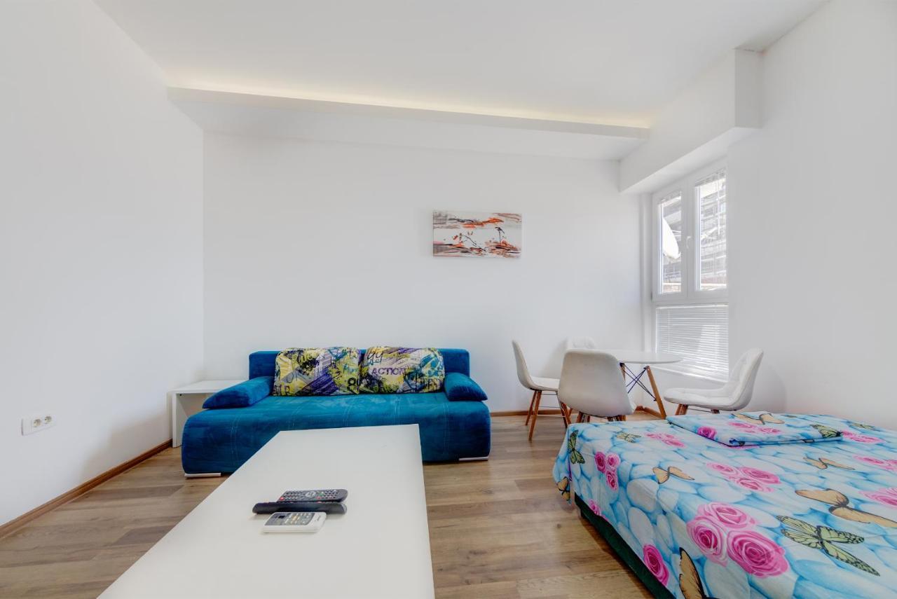 Post Office Center Apartments Будва Екстер'єр фото