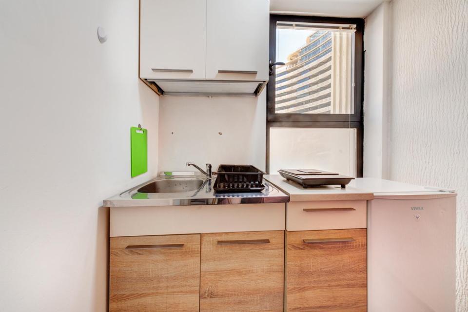 Post Office Center Apartments Будва Екстер'єр фото